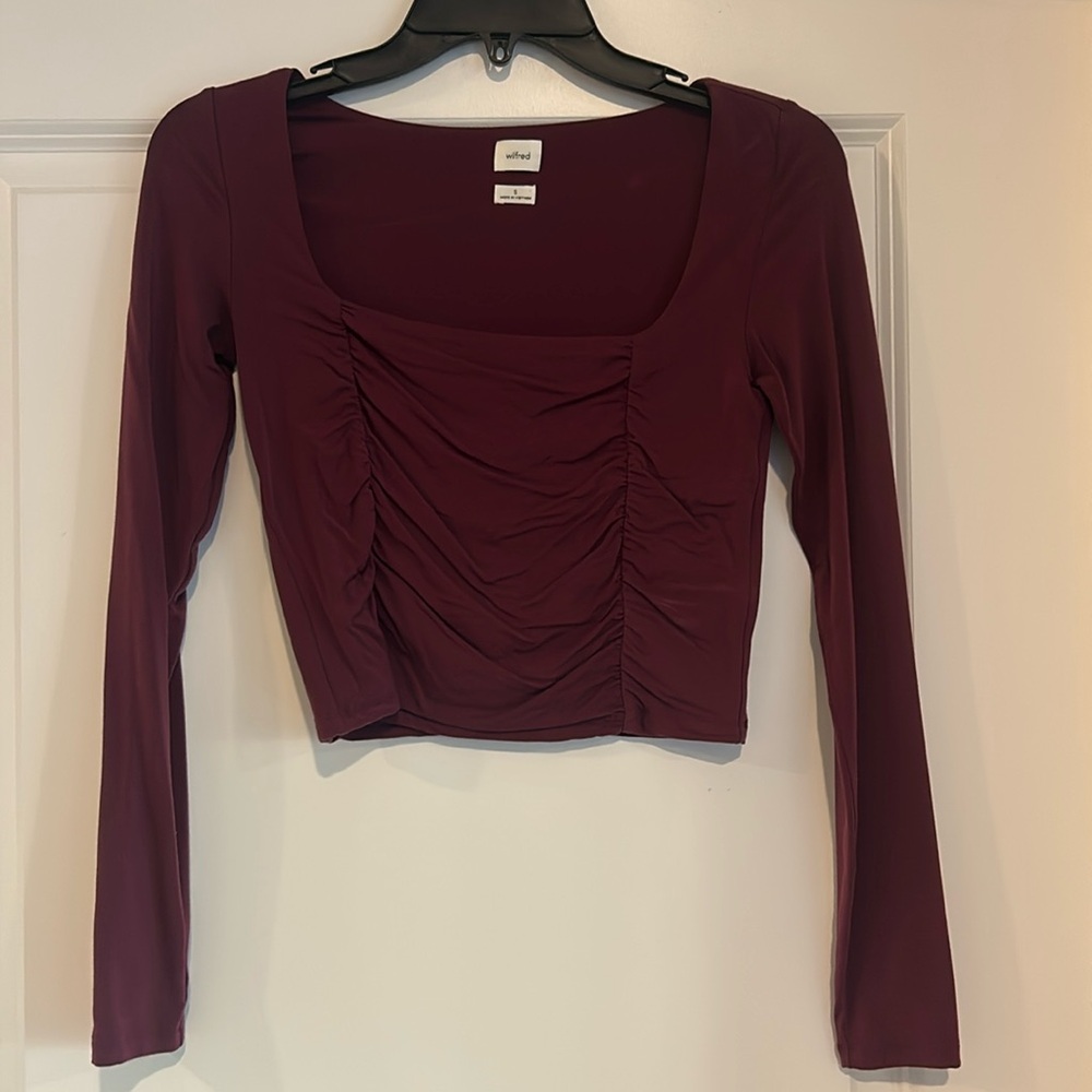 Aritzia Wilfred Lydia cropped long sleeve